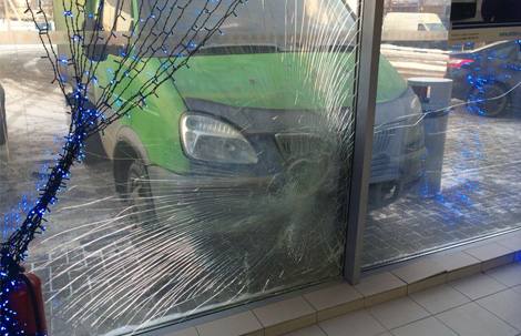 Бронирование стекол в Воронеже